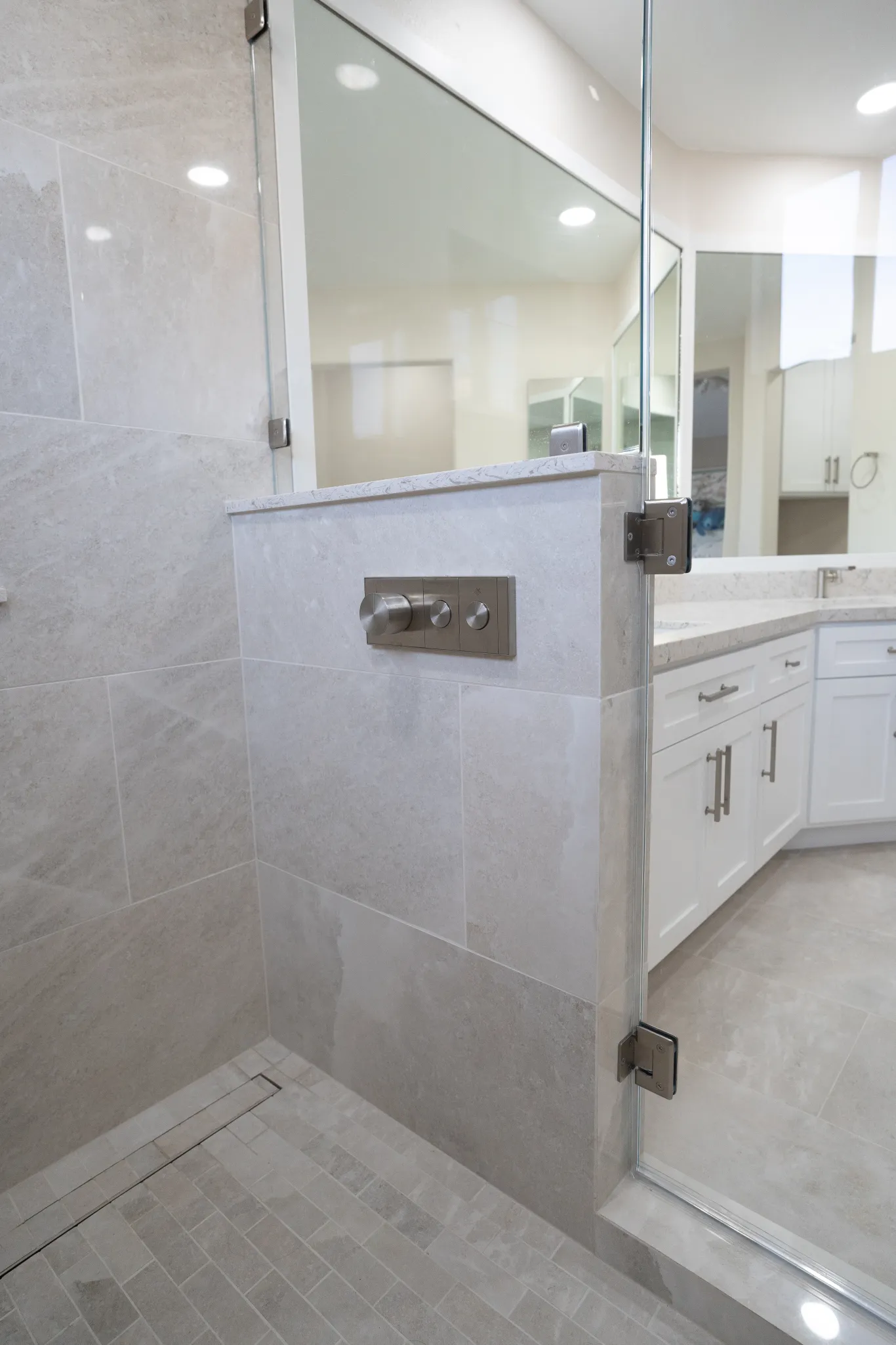 Pacific Cove walk-in glass shower detail
